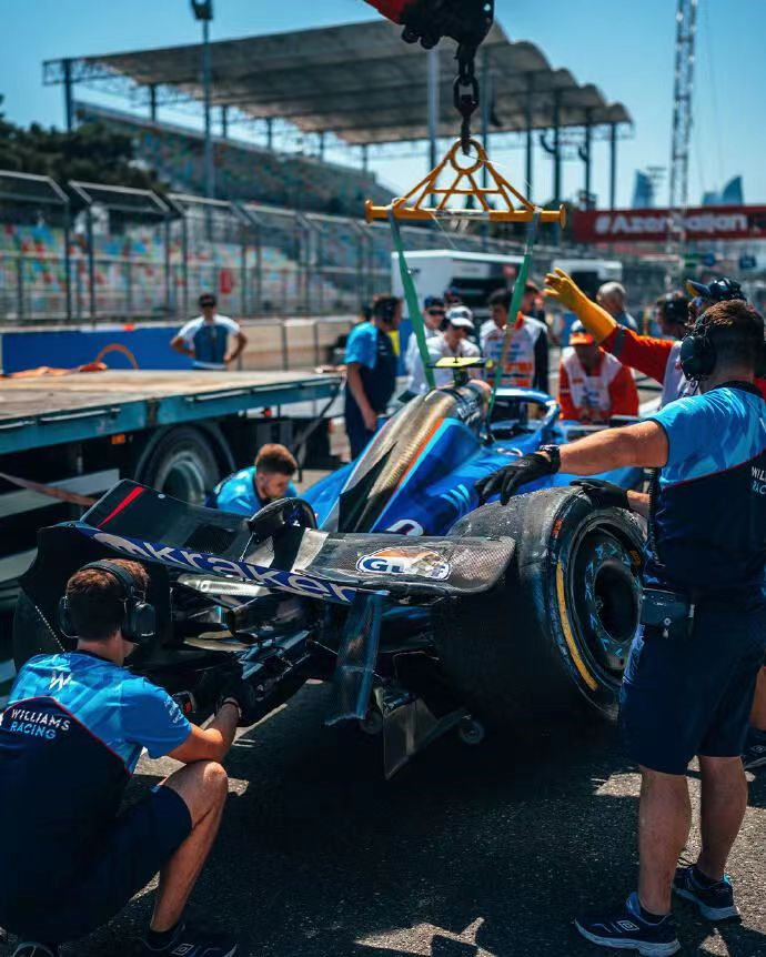 威廉姆斯车队无力修好赛车。