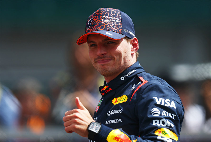 二、红牛F1车队，维斯塔潘维稳留队，角田被哈贾尔取代。