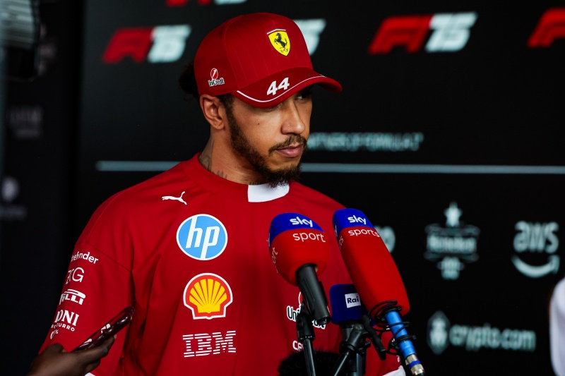 一、法拉利F1车队，汉密尔顿或将退役，周冠宇施瓦茨曼成竞争者。