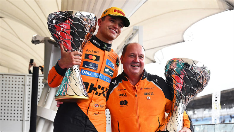 诺里斯夺冠占据绝对优势,维斯塔潘已无力回天,皮亚斯特里需要振作!插图1 二、诺里斯占据绝对主动,维斯塔潘对他形不成威胁,皮亚斯特里陷入低迷!