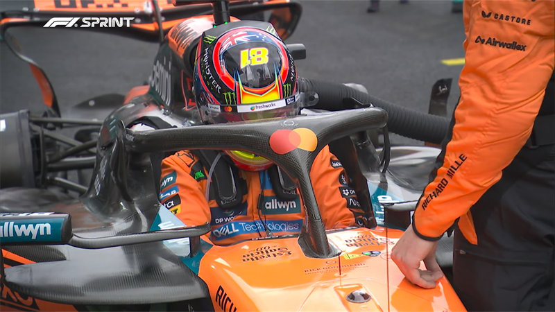 诺里斯夺冠占据绝对优势,维斯塔潘已无力回天,皮亚斯特里需要振作!插图2 三、皮亚斯特里陷入被动,他必须上演绝地反击!