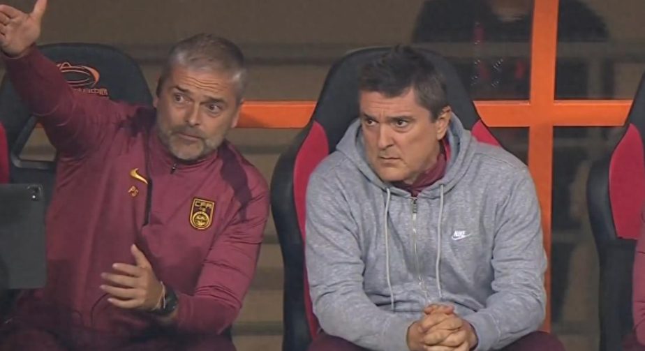 四、阵容短板明显,个别位置的使用值得商榷! 四、阵容短板明显,个别位置的使用值得商榷!