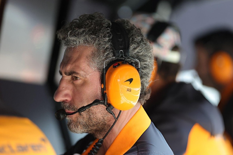 一、迈凯伦F1车队领队和CEO都匪夷所思地对公平竞争原则有着过分的执念,他们真就不看重F1世界冠军? 一、迈凯伦F1车队领队和CEO都匪夷所思地对公平竞争原则有着过分的执念,他们真就不看重F1世界冠军?